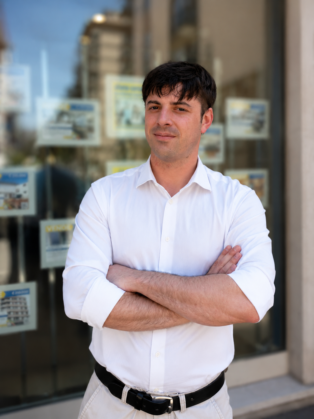 Gabriele Malerba, Agente Immobiliare