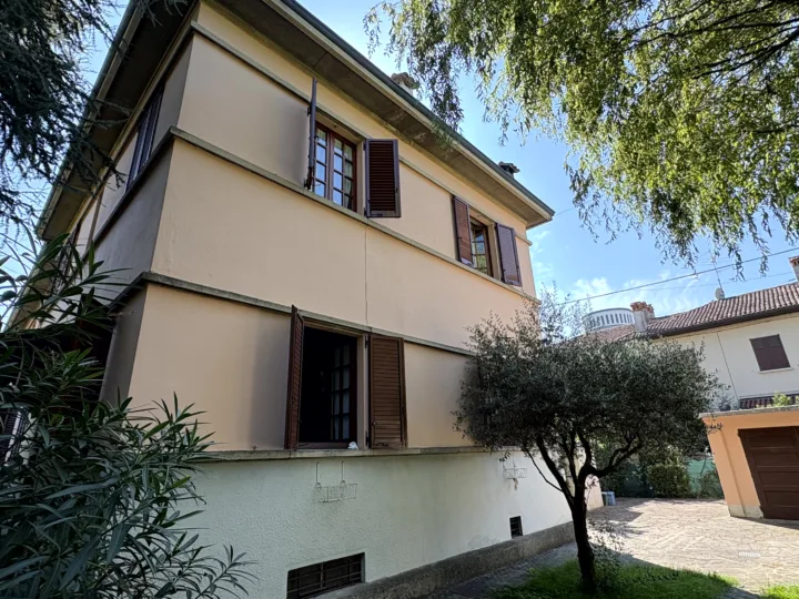 Villa a schiera di testa Buono, 200 mq, Dalmine — Quartiere Leonardo da Vinci, Dalmine (BG)